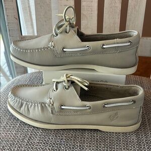 Anchor Bay Cream Boat Shoes with Moccasin Stitching and Rubber Soles